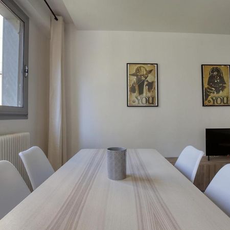 Charming Apartment In The Heart Of The 19Th باريس المظهر الخارجي الصورة
