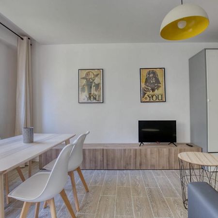 Charming Apartment In The Heart Of The 19Th باريس المظهر الخارجي الصورة