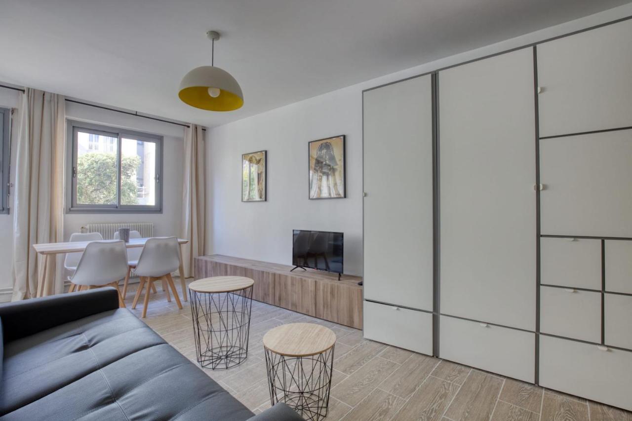 Charming Apartment In The Heart Of The 19Th باريس المظهر الخارجي الصورة
